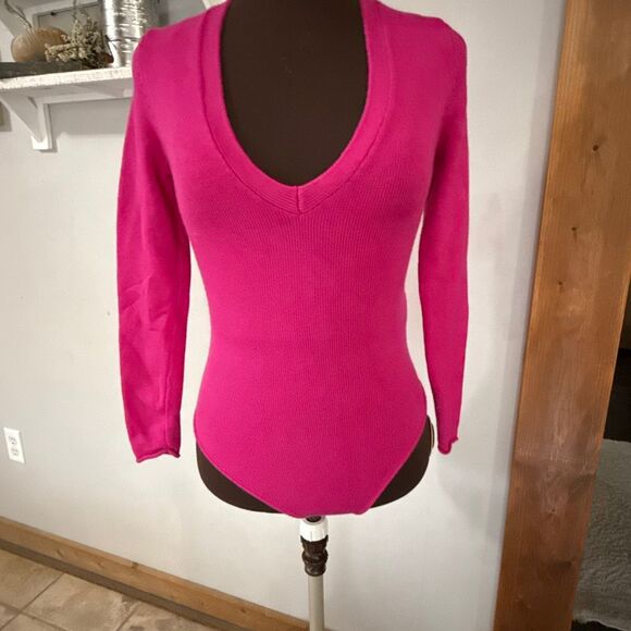 Zara Tops - Zara hot pink sweater bodysuit women’s size medium Barbie v neck long sleeved so